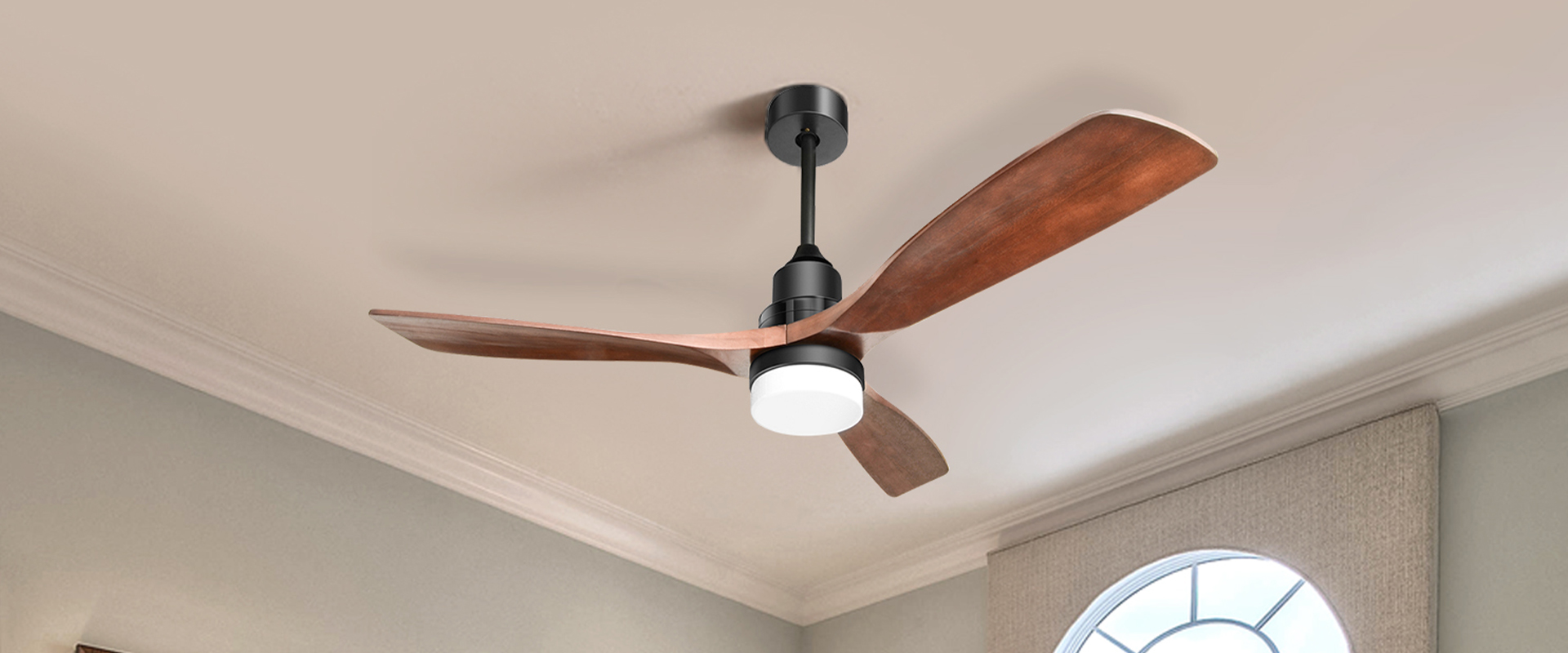 ventilateur de plafond en bois